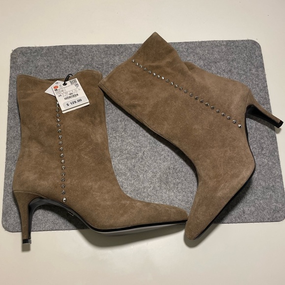 ZARA Suede studded tan heel boots - Picture 7 of 7